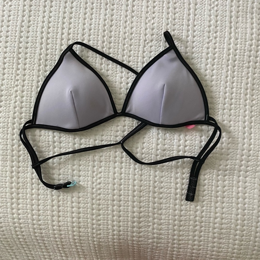 Victoria secret bikini top size medium